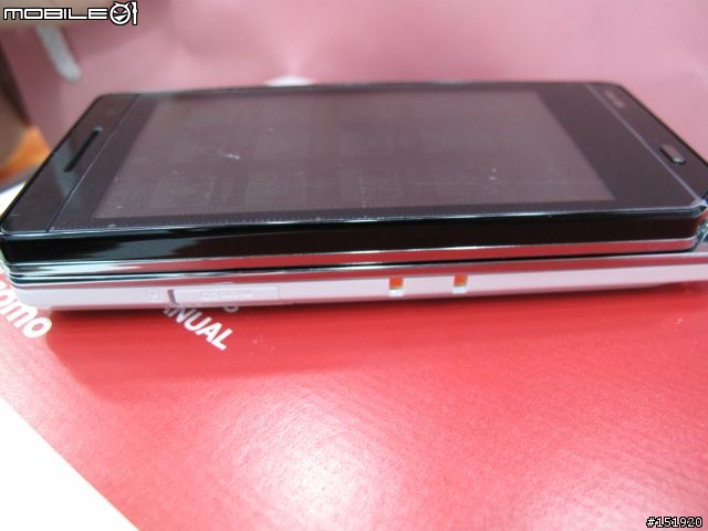 萬眾期待3.5吋AQUOS QWERTY +=*SH-04A*=+ docomo PRO series 開箱來了!!