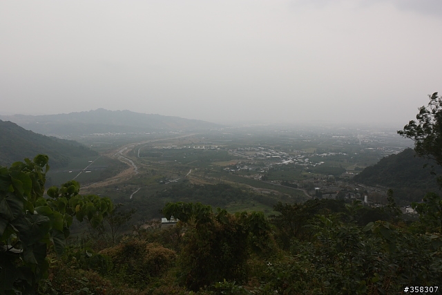 大巴六九山