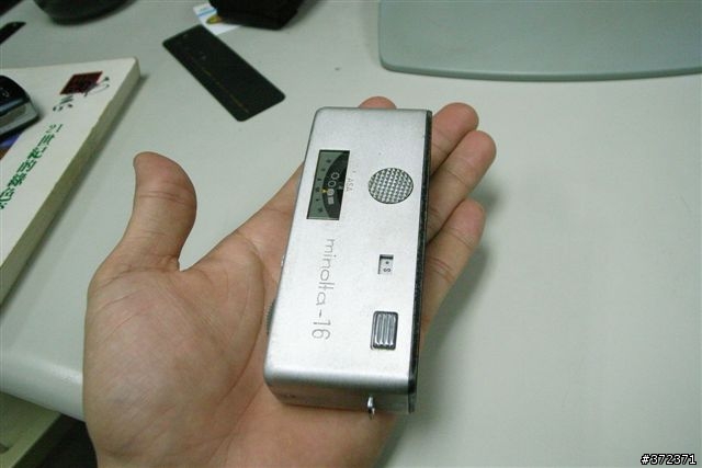 無意間發現的間諜相機minolta16