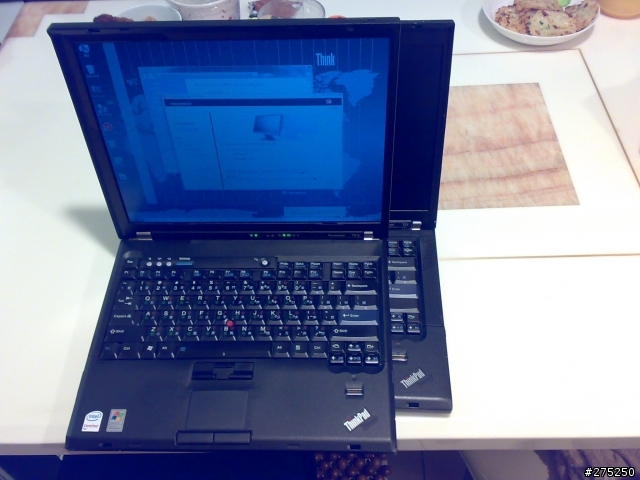 第一次的開箱文,不朽的巨作...絕版4:3 SXGA+ Lenovo T61p