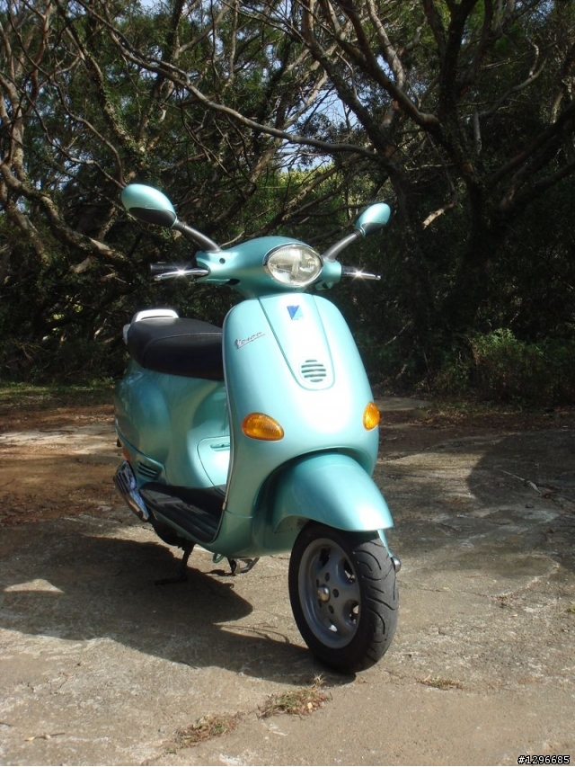 十年古車之Vespa ET8翻新