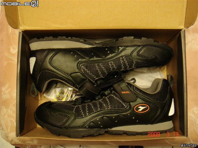 【分享】DIADORA 休閒版登山車卡鞋