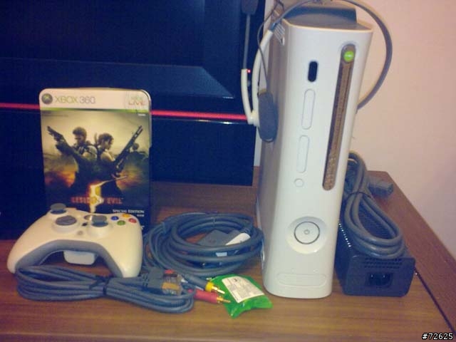 {很隨便的}xbox360主機之惡靈古堡五60G特別同捆版開箱文...