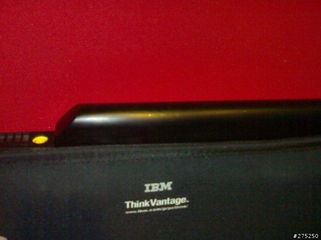第一次的開箱文,不朽的巨作...絕版4:3 SXGA+ Lenovo T61p