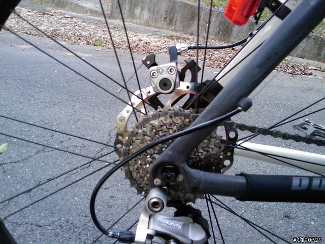 今天下午沒班~!跑去都會又去鰲峰山公園