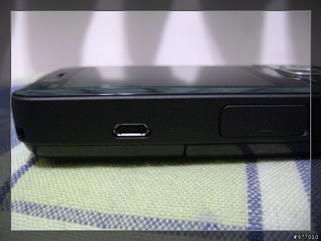 五百萬中的經典~Nokia N82黑魂回顧開箱文