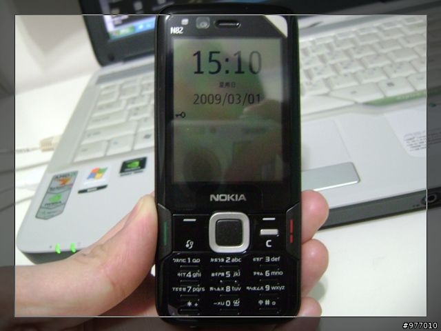五百萬中的經典~Nokia N82黑魂回顧開箱文