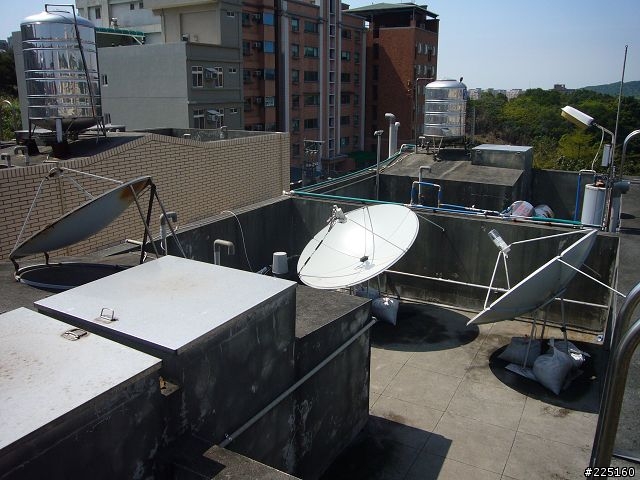 我的第一次衛星天線架設「有了耳朶,歡樂多多」