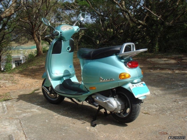 十年古車之Vespa ET8翻新