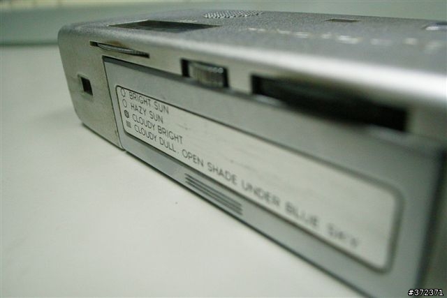 無意間發現的間諜相機minolta16