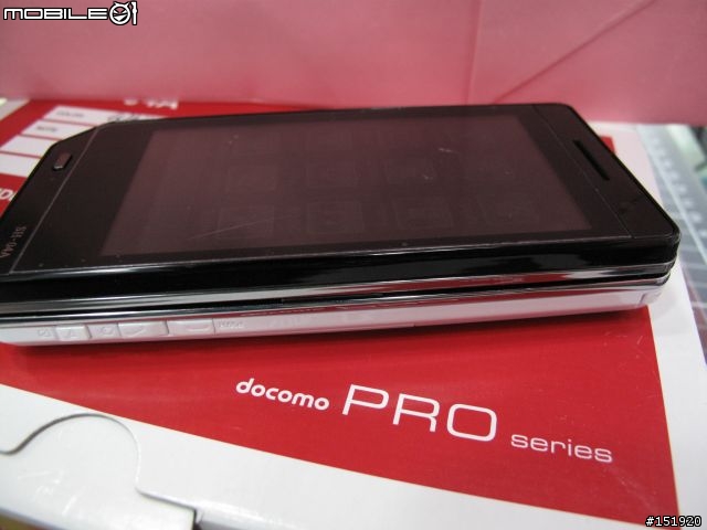 萬眾期待3.5吋AQUOS QWERTY +=*SH-04A*=+ docomo PRO series 開箱來了!!