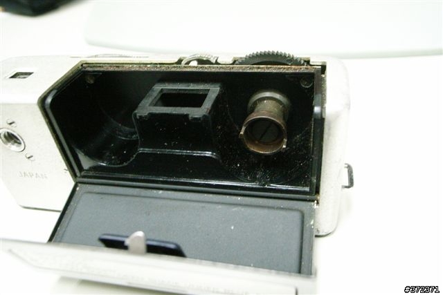 無意間發現的間諜相機minolta16