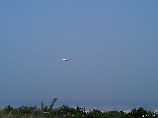 今天下午沒班~!跑去都會又去鰲峰山公園