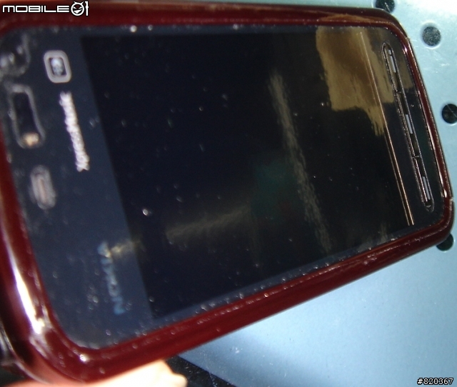 運用美軍戰機科技的InvisibleSHIELD保護我的Nokia 5800