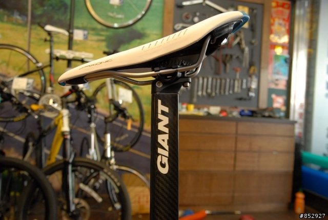 <圖多> GIANT TCR ADVANCED 2 開箱文再一發~