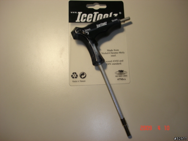 搭飛機繞了地球一圈的工具 - IceToolz 12B1