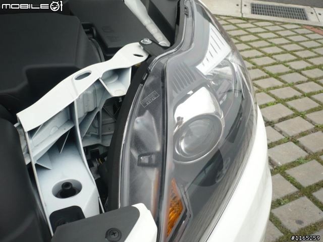 開箱~有點膩的 focus 4D tdci 白