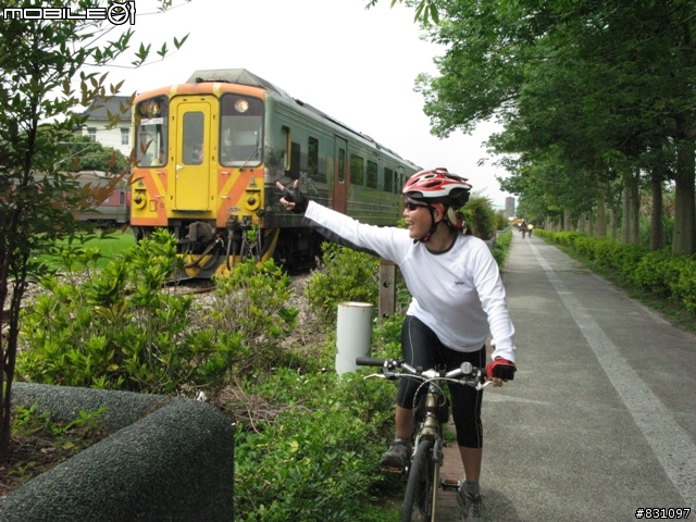 二水鐵道追風(女王篇)-鳳山寺、八堡一圳自行車道、二水鐵道追風線