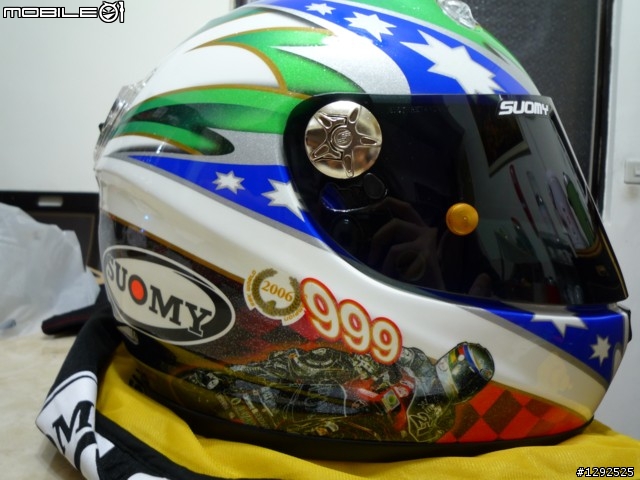 生日快樂的開箱~SUOMY Troy Bayliss Limited Edition 50/1098