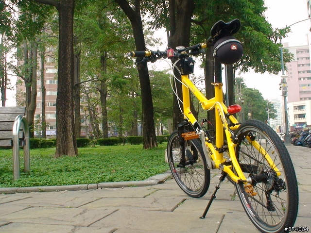 發現台中之美 --小徑逛國美館綠園道
