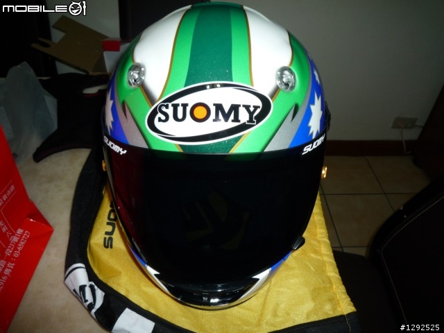 生日快樂的開箱~SUOMY Troy Bayliss Limited Edition 50/1098