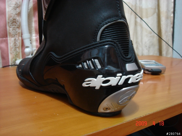 『開箱文』ALPINESTARS-SUPERTECH 車靴