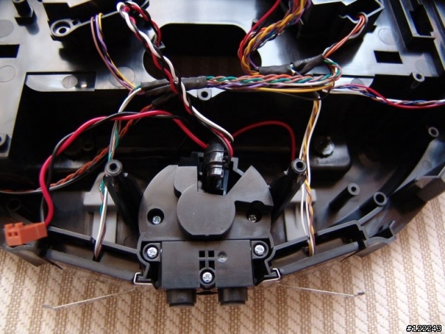 iRobot Roomba 570 分解與組合(圖多)