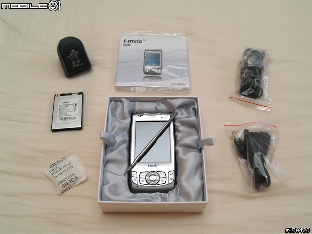 GSM/CDMA 雙卡雙待 (再來個 WM 6.0 Pro) 的PDA 手機 - i-mate GC588