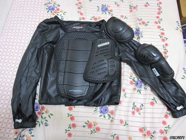 人身部品使用心得 ZS-3000A、PHENIX口罩、KOMINE JK-650、老貓牌手套、REV'IT R59手套、HONDA EJ-E91護膝