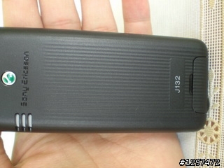 驚見!!~Sony Ericsson最新雙卡機種!!!! 價格竟然只要三千~!!!!!!!!!!