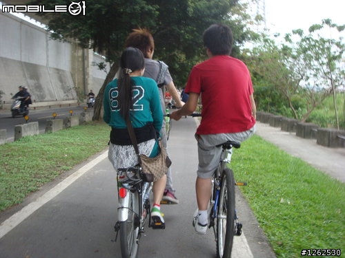 並排騎車不過份...真正過分的是...