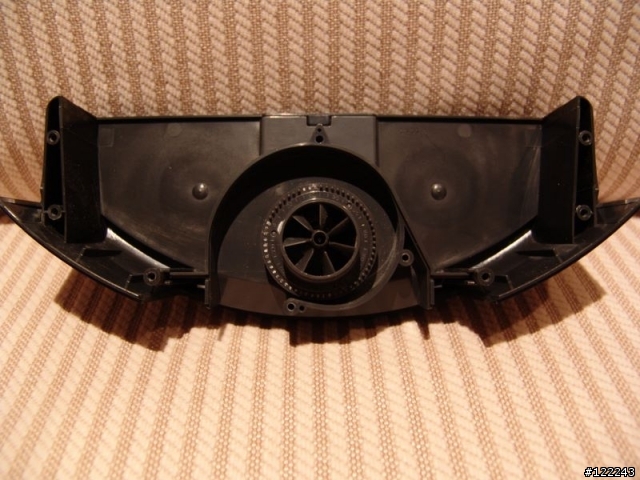 iRobot Roomba 570 分解與組合(圖多)
