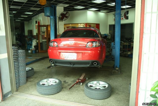 RX-8 + WP pro 煞車王 六活塞 360mm 打孔碟 + 道路版來令片