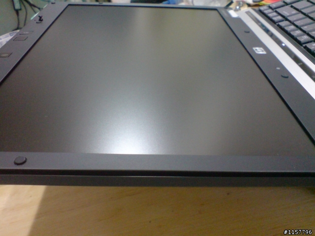 HP EliteBook 6930p螢幕爆了 令人失望的EliteBook