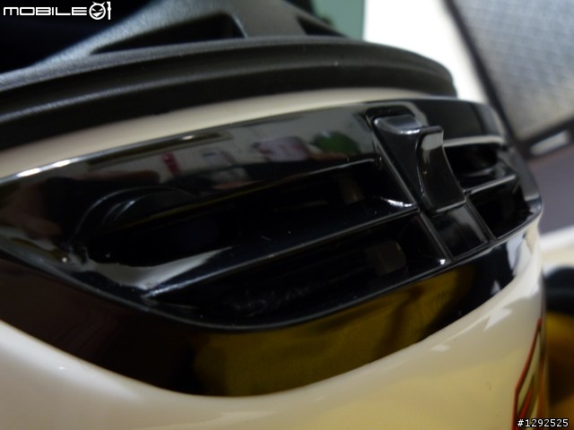 生日快樂的開箱~SUOMY Troy Bayliss Limited Edition 50/1098