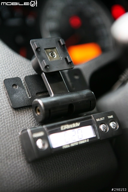車況一指搞定: Greddy Intelligent Informeter TOUCH 多功能顯示器