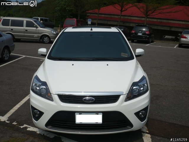 開箱~有點膩的 focus 4D tdci 白