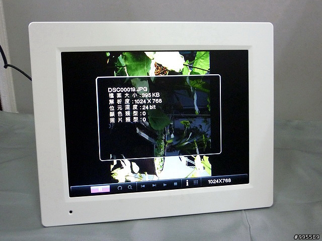我怒了之沒抽到自己買~ViewSonic DPX804WH 8吋數位相框分享