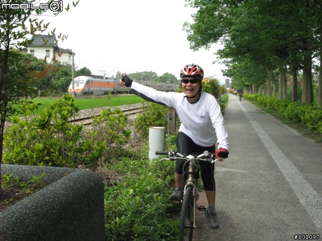 二水鐵道追風(女王篇)-鳳山寺、八堡一圳自行車道、二水鐵道追風線