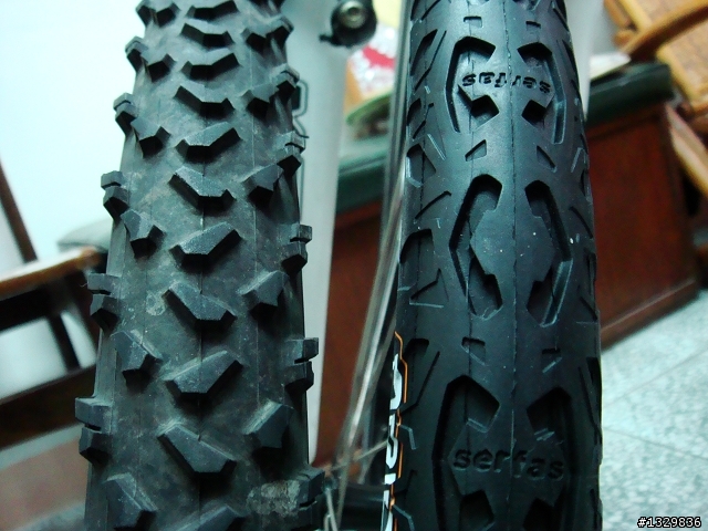 便宜又大碗的 Serfas Drifter 26 x 1.5 反光防刺胎