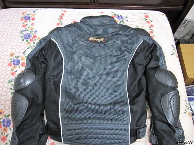 人身部品使用心得 ZS-3000A、PHENIX口罩、KOMINE JK-650、老貓牌手套、REV'IT R59手套、HONDA EJ-E91護膝