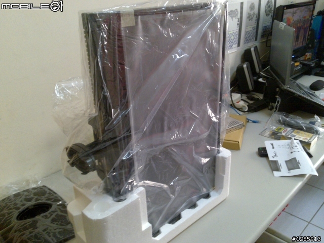 *開箱文* 優派 ViewSonic VT2430 感覺好像是沒什麼必要的開箱文