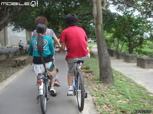 並排騎車不過份...真正過分的是...