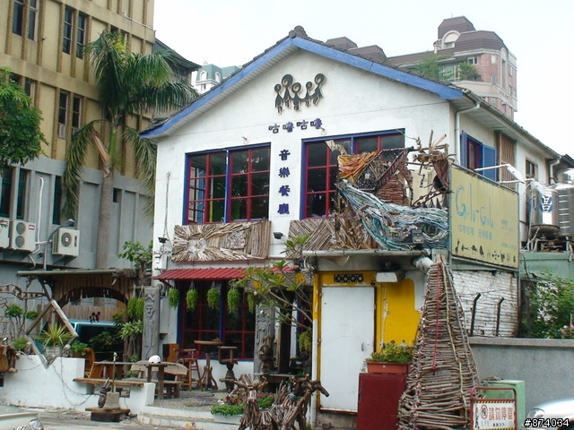 發現台中之美 --小徑逛國美館綠園道