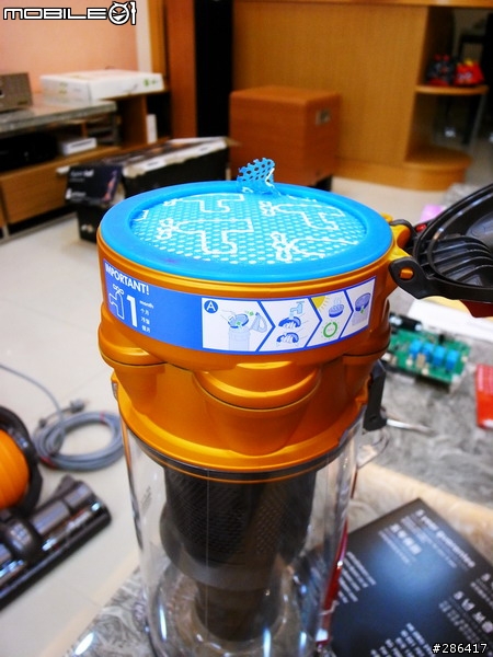 Dyson DC24 開箱文