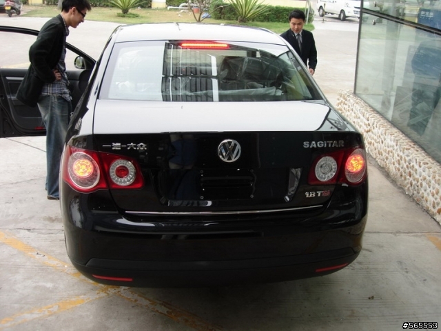 遲來的開箱 -- VW Sagitar 1.8TSI 5MT