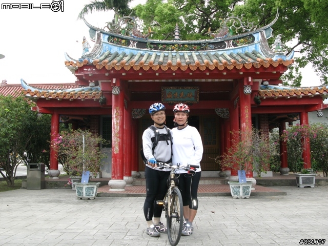 二水鐵道追風(女王篇)-鳳山寺、八堡一圳自行車道、二水鐵道追風線