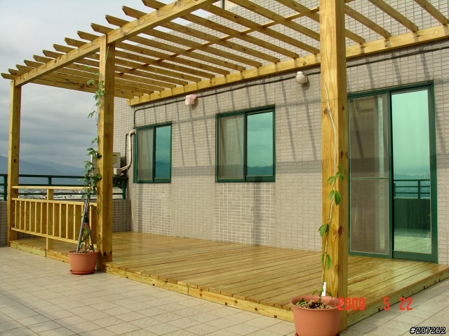 打造低碳城市,建立綠屋頂~南方松花架