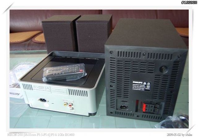 母親節的禮物-創見PF810數位相框/2.1聲道喇叭