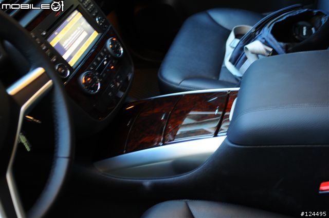 全新2009 BENZ R350 新改款開箱,加購2009最新COMMAND 系統~~~新車開箱開箱開箱